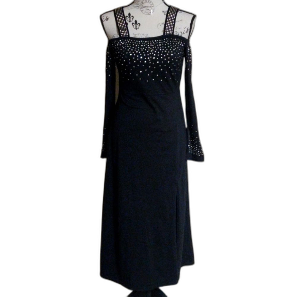 🆕 Cozy black cotton-blend cold shoulder bejeweled semi-formal maxi dress_4